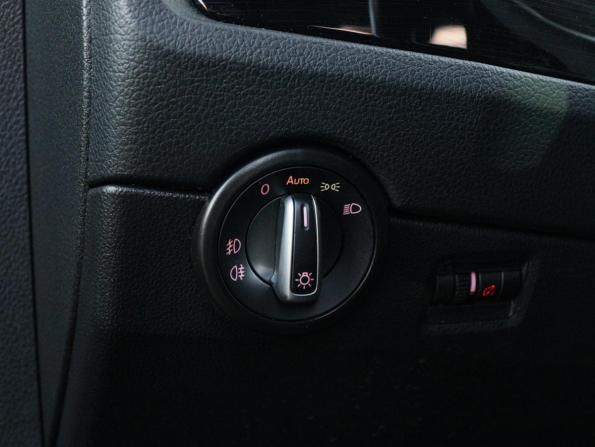 Volkswagen Multivan T6 с пробегом 2019 года, цена 3 780 000 рублей, 160000 км, минивэн, Автокод Объявления