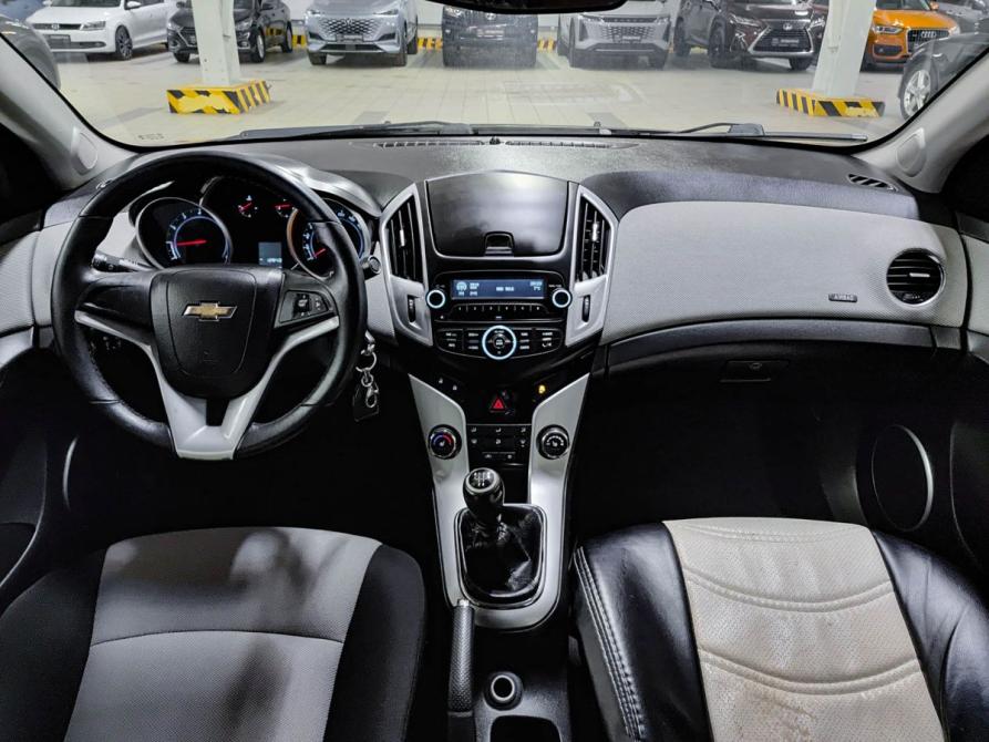 Chevrolet Cruze I Рестайлинг Набережные Челны  - изображение 17