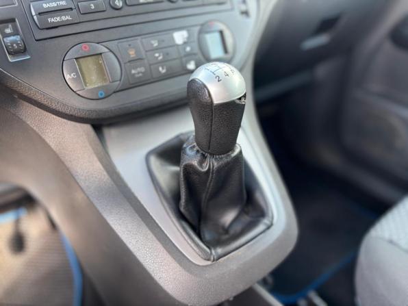 Ford C-MAX I с пробегом 2004 года, цена 300 000 рублей, 299900 км, компактвэн, Автокод Объявления