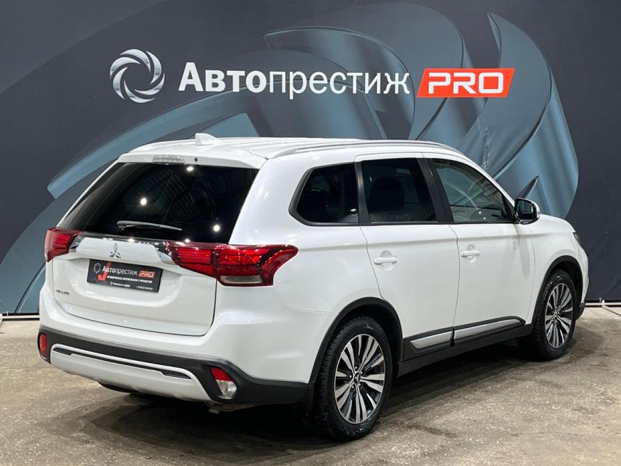 Mitsubishi Outlander III Рестайлинг 3 Пермь  - изображение 5