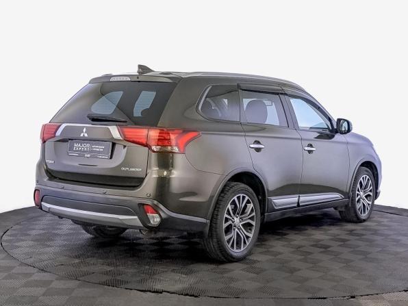 Mitsubishi Outlander III Рестайлинг 2 с пробегом 2018 года, цена 2 380 000 рублей, 123700 км, внедорожник, Автокод Объявления