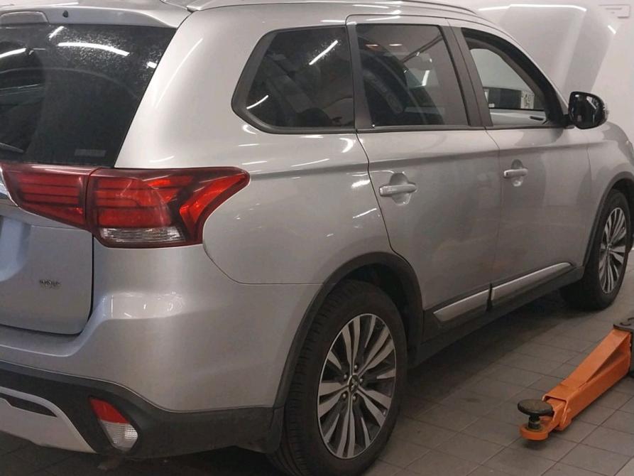Mitsubishi Outlander III Рестайлинг 3 Санкт-Петербург  - изображение 11