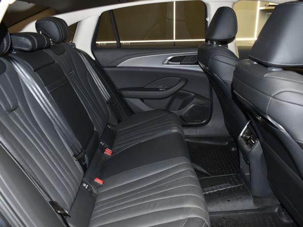 Hongqi H5 II с пробегом 2024 года, цена 3 280 000 рублей, 27497 км, седан, Автокод Объявления
