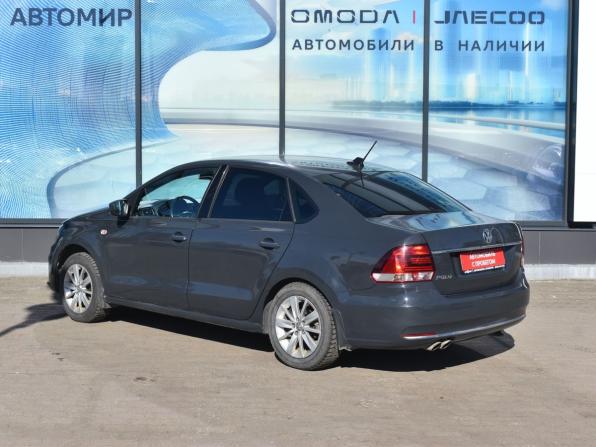 Volkswagen Polo V Рестайлинг с пробегом 2017 года, цена 1 020 000 рублей, 97440 км, седан, Автокод Объявления