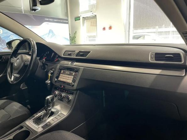 Volkswagen Passat B7 с пробегом 2012 года, цена 950 000 рублей, 235240 км, седан, Автокод Объявления