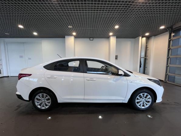 Hyundai Solaris II Рестайлинг с пробегом 2022 года, цена 1 774 000 рублей, 97425 км, седан, Автокод Объявления