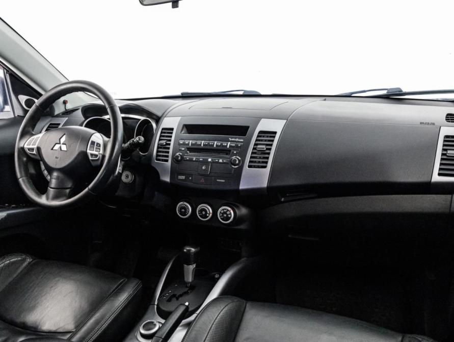 Mitsubishi Outlander II Санкт-Петербург  - изображение 9