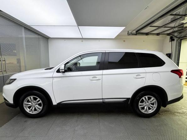 Mitsubishi Outlander III Рестайлинг 3 с пробегом 2019 года, цена 2 390 000 рублей, 81000 км, внедорожник, Автокод Объявления