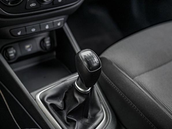 Hyundai Solaris II с пробегом 2019 года, цена 1 099 000 рублей, 179543 км, седан, Автокод Объявления