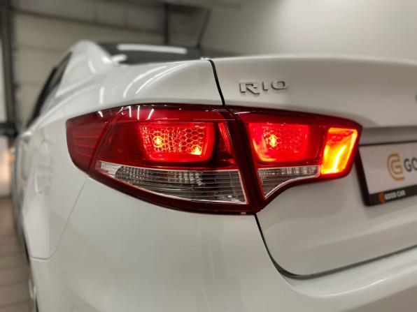 Kia Rio III Рестайлинг с пробегом 2015 года, цена 839 000 рублей, 225949 км, седан, Автокод Объявления