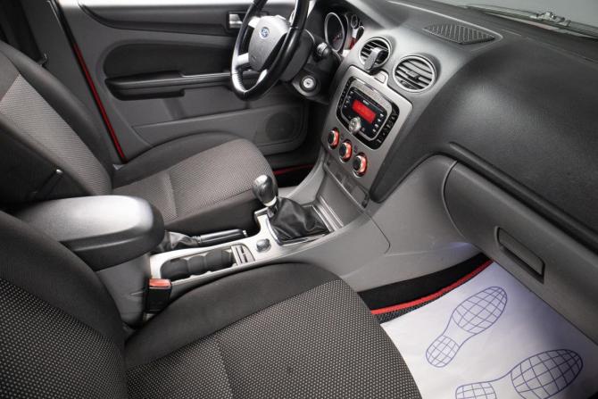 Ford Focus II Рестайлинг с пробегом 2010 года, цена 629 000 рублей, 174020 км, хэтчбек, Автокод Объявления