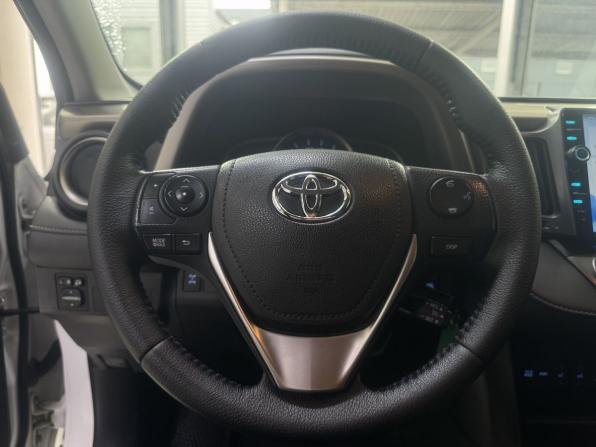 Toyota RAV4 IV (XA40) с пробегом 2014 года, цена 1 710 000 рублей, 184200 км, внедорожник, Автокод Объявления