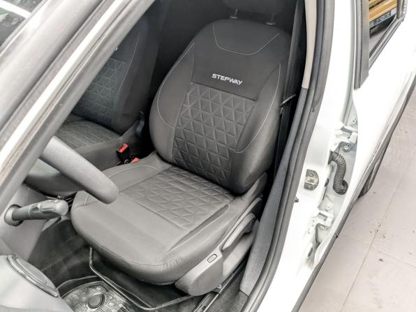 Renault Sandero II Рестайлинг с пробегом 2018 года, цена 975 000 рублей, 130038 км, хэтчбек, Автокод Объявления