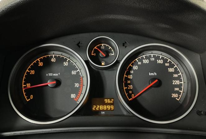 Opel Astra H Рестайлинг с пробегом 2010 года, цена 490 000 рублей, 228899 км, седан, Автокод Объявления