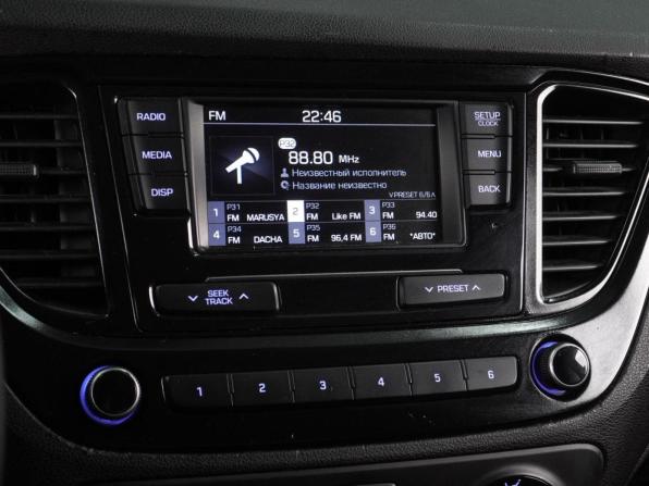Hyundai Solaris II с пробегом 2017 года, цена 1 029 000 рублей, 165368 км, седан, Автокод Объявления