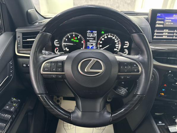 Lexus LX III Рестайлинг 2 с пробегом 2021 года, цена 11 650 000 рублей, 64923 км, внедорожник, Автокод Объявления