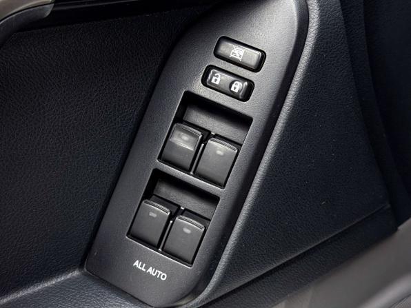 Toyota Land Cruiser Prado 150 Series с пробегом 2012 года, цена 3 000 000 рублей, 256384 км, внедорожник, Автокод Объявления