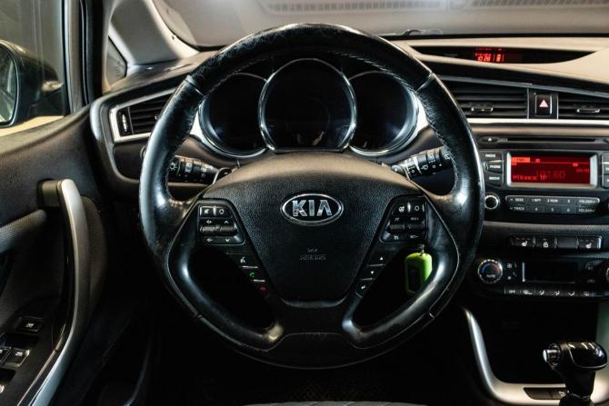 Kia Ceed II Рестайлинг с пробегом 2018 года, цена 1 269 000 рублей, 153123 км, хэтчбек, Автокод Объявления