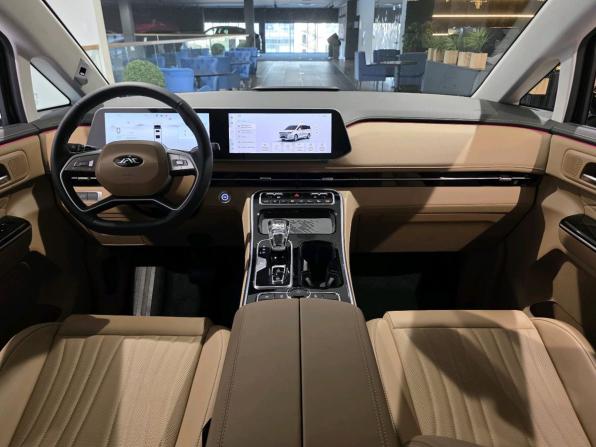 JAC RF8 с пробегом 2025 года, цена 4 499 000 рублей, 18 км, минивэн, Автокод Объявления
