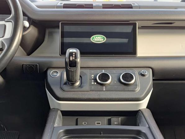 Land Rover Defender II с пробегом 2020 года, цена 5 200 000 рублей, 115637 км, внедорожник, Автокод Объявления
