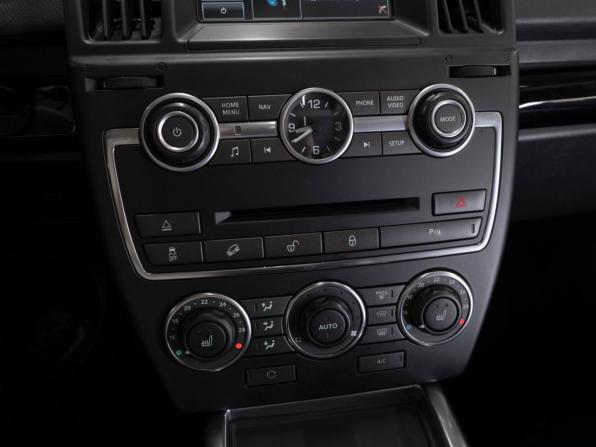Land Rover Freelander II Рестайлинг 2 с пробегом 2014 года, цена 1 650 000 рублей, 238334 км, внедорожник, Автокод Объявления