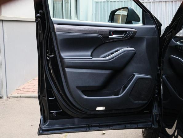 Toyota Highlander IV (XU70) с пробегом 2024 года, цена 4 830 000 рублей, 41990 км, внедорожник, Автокод Объявления