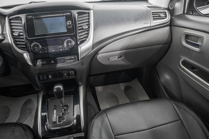 Mitsubishi L200 V с пробегом 2016 года, цена 1 999 000 рублей, 218000 км, offers.body_type.unknown, Автокод Объявления