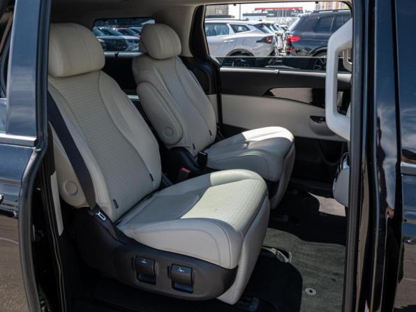Kia Carnival IV с пробегом 2023 года, цена 4 750 000 рублей, 53597 км, минивэн, Автокод Объявления