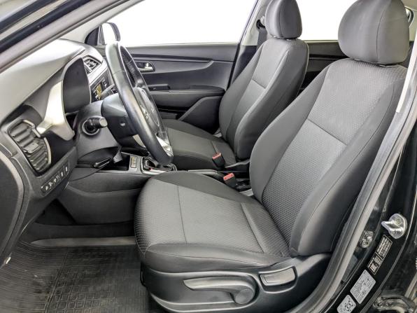 Kia Rio IV Рестайлинг с пробегом 2021 года, цена 1 750 000 рублей, 93397 км, хэтчбек, Автокод Объявления