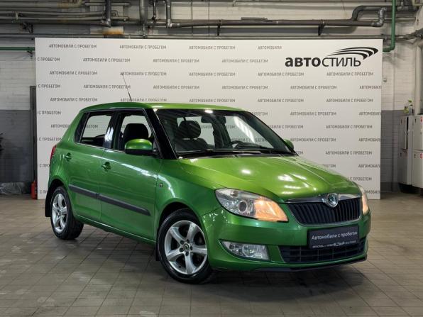 Skoda Fabia II Рестайлинг с пробегом 2010 года, цена 699 000 рублей, 136000 км, хэтчбек, Автокод Объявления