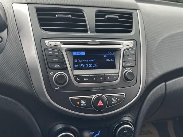 Hyundai Solaris I Рестайлинг с пробегом 2016 года, цена 1 049 000 рублей, 205172 км, седан, Автокод Объявления