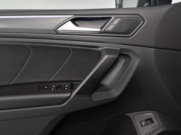 Volkswagen Tiguan II Рестайлинг с пробегом 2021 года, цена 4 391 000 рублей, 47000 км, внедорожник, Автокод Объявления