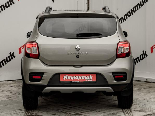 Renault Sandero II Рестайлинг с пробегом 2021 года, цена 1 475 000 рублей, 36903 км, хэтчбек, Автокод Объявления