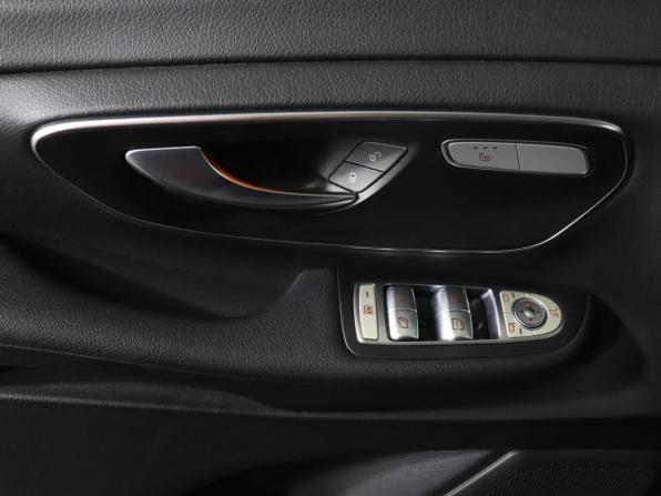 Mercedes-Benz V-Класс III (W447) Рестайлинг с пробегом 2020 года, цена 4 799 000 рублей, 71000 км, минивэн, Автокод Объявления