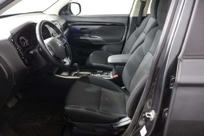 Mitsubishi Outlander III Рестайлинг 3 с пробегом 2020 года, цена 2 399 000 рублей, 70000 км, внедорожник, Автокод Объявления