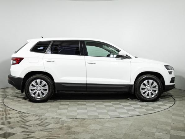 Skoda Karoq I с пробегом 2021 года, цена 2 459 700 рублей, 96966 км, внедорожник, Автокод Объявления