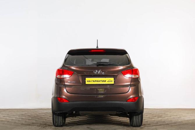 Hyundai ix35 I Рестайлинг с пробегом 2015 года, цена 1 259 000 рублей, 195500 км, внедорожник, Автокод Объявления