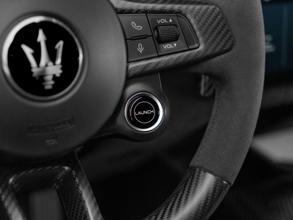 Maserati MC20 с пробегом 2024 года, цена 31 000 000 рублей, 99 км, купе, Автокод Объявления