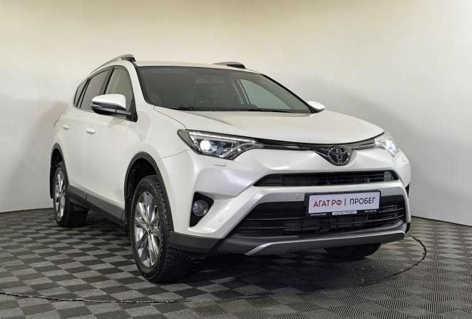 Toyota RAV4 IV (XA40) Рестайлинг с пробегом 2017 года, цена 2 440 000 рублей, 137000 км, внедорожник, Автокод Объявления
