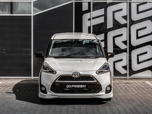 Toyota Sienta II с пробегом 2017 года, цена 1 800 000 рублей, 142686 км, компактвэн, Автокод Объявления