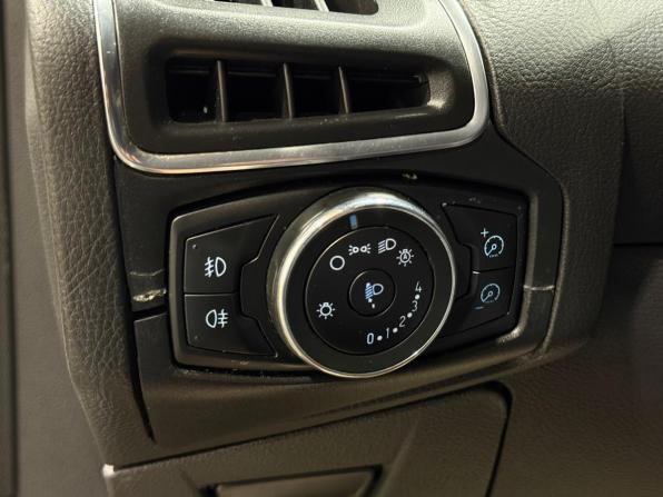 Ford Focus III с пробегом 2012 года, цена 800 000 рублей, 224649 км, хэтчбек, Автокод Объявления