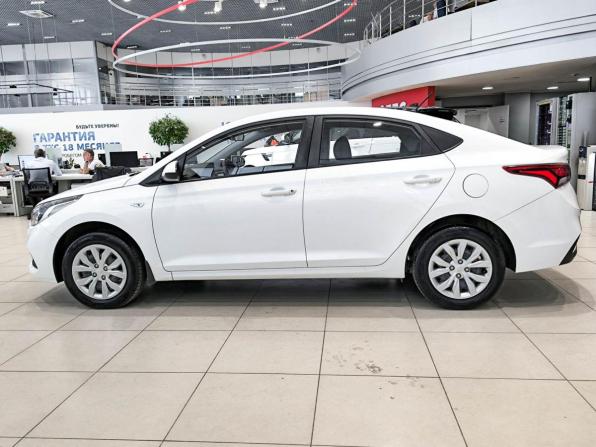 Hyundai Solaris II с пробегом 2019 года, цена 1 350 000 рублей, 74463 км, седан, Автокод Объявления
