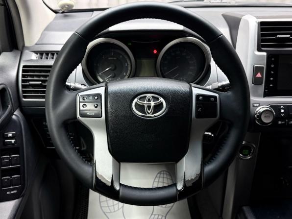 Toyota Land Cruiser Prado 150 Series с пробегом 2012 года, цена 2 629 000 рублей, 264211 км, внедорожник, Автокод Объявления