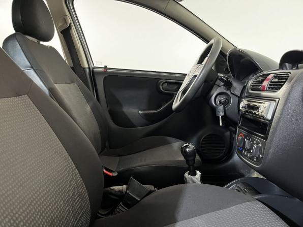 Opel Corsa C Рестайлинг с пробегом 2004 года, цена 179 999 рублей, 195800 км, хэтчбек, Автокод Объявления