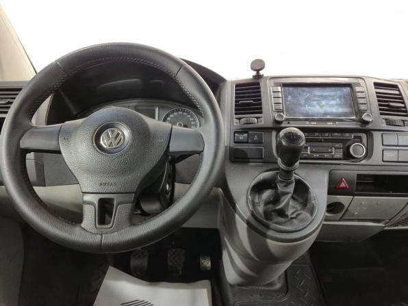 Volkswagen Caravelle T5 Рестайлинг с пробегом 2013 года, цена 1 820 000 рублей, 231960 км, минивэн, Автокод Объявления