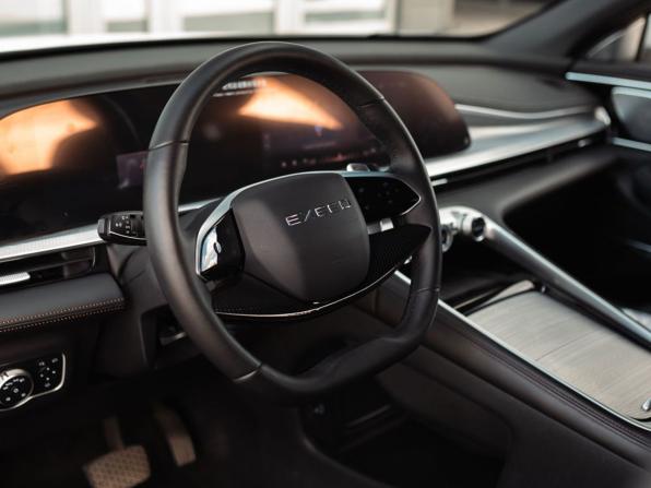 Exeed TXL I Рестайлинг 2 с пробегом 2024 года, цена 2 470 000 рублей, 45545 км, внедорожник, Автокод Объявления