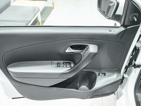 Volkswagen Polo V с пробегом 2015 года, цена 548 925 рублей, 288149 км, седан, Автокод Объявления