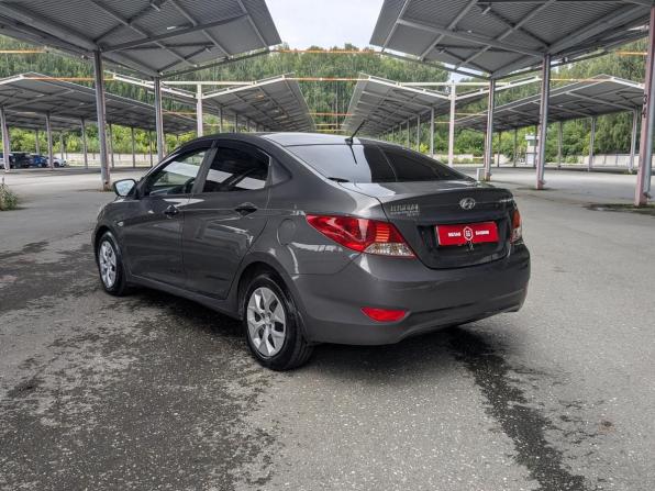 Hyundai Solaris I с пробегом 2012 года, цена 648 900 рублей, 204000 км, седан, Автокод Объявления
