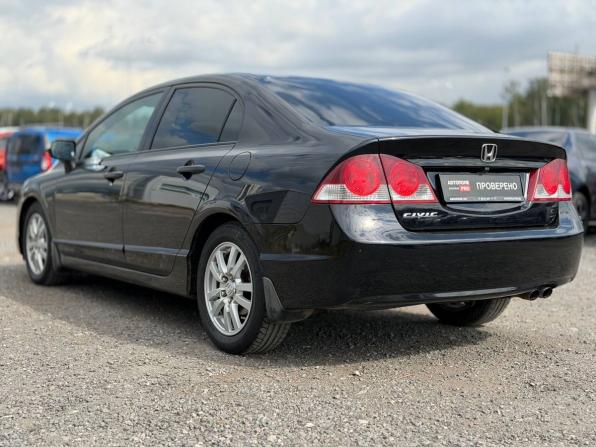 Honda Civic VIII Рестайлинг с пробегом 2008 года, цена 705 000 рублей, 202200 км, седан, Автокод Объявления