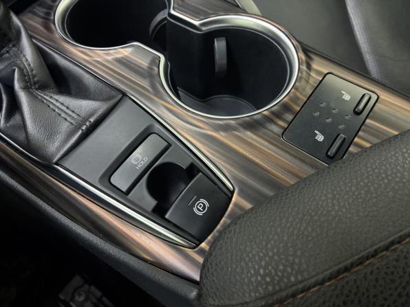 Toyota Camry VIII (XV70) с пробегом 2018 года, цена 2 480 000 рублей, 192000 км, седан, Автокод Объявления